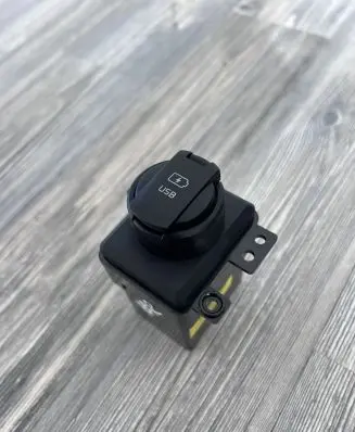 KIA Sportage USB socket connector 9612505010 96125C5010