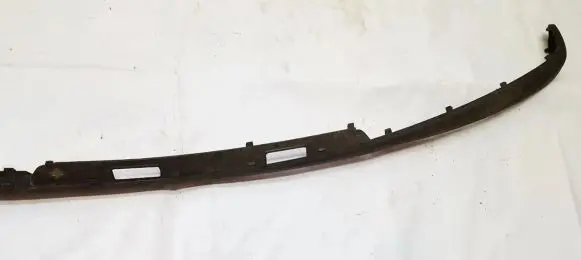 Rear bumper trim bar molding