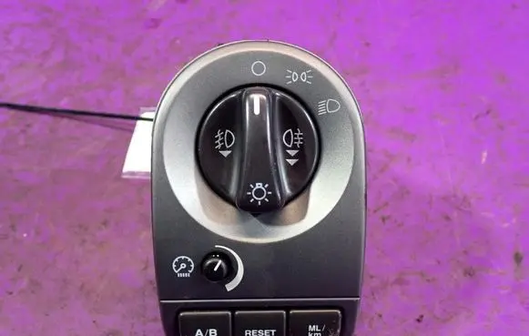 Jaguar X-Type Light switch 