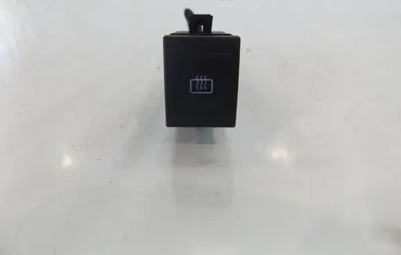 Volkswagen Polo IV 9N3 Windscreen/window heater switch 6Q0959621