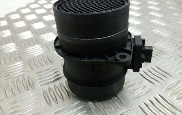 Volkswagen PASSAT B7 Mass air flow meter 03L906461A 0281002956