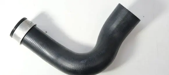 Audi Q7 4L Intercooler hose/pipe 7P0145738D 7P0145738B