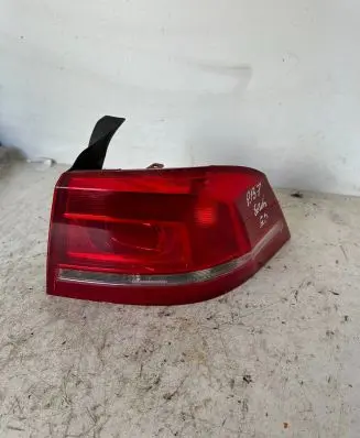 Volkswagen PASSAT B7 Rear/tail lights 3AE945096F 90004374