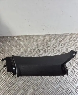 Volvo XC60 (D)pillar trim (top) 31425699