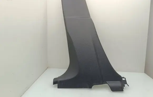 (B) pillar trim (bottom)