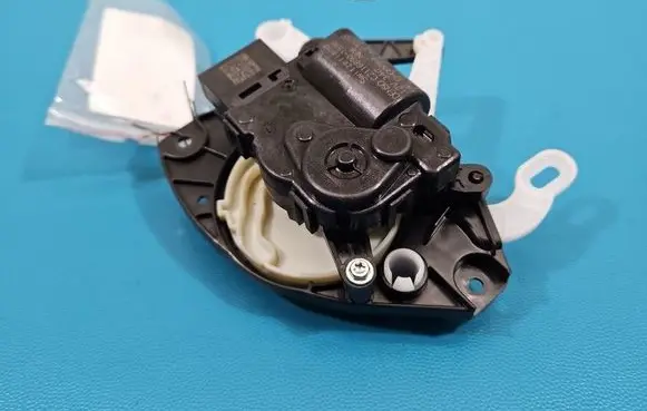 Skoda Octavia Mk4 A/C air flow flap actuator/motor 5WA907511C IMPRK1537552