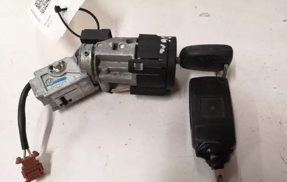 Peugeot 407 Ignition lock 9648445180