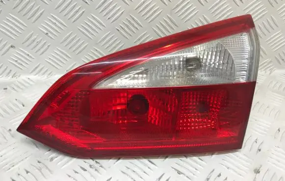 Ford Focus Tailgate rear/tail lights BM5113A602BB