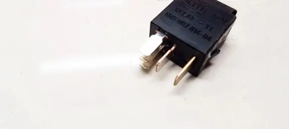Nissan Almera N16 Other relay 252309F905