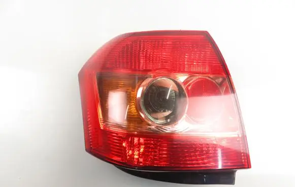 Toyota Corolla E120 E130 Rear/tail lights 8155002300