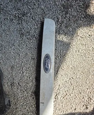 Ford Mondeo Mk III Trunk door license plate light bar 1S71N43400