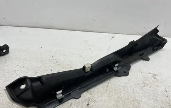 BMW 5 G30 G31 Other engine bay part 7363870