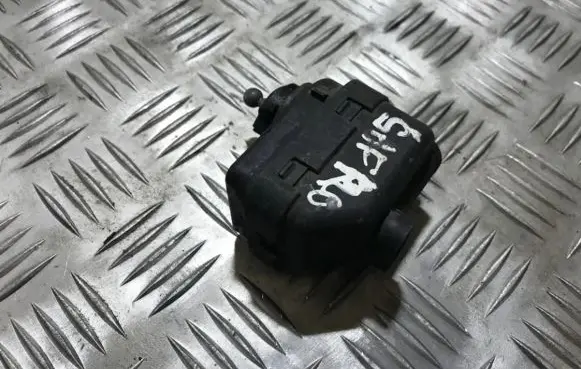 Headlight level adjustment motor