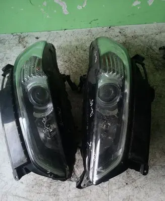 Ford Mondeo MK IV Headlight/headlamp DS7313W030BE