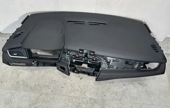 BMW 2 F46 Dashboard 