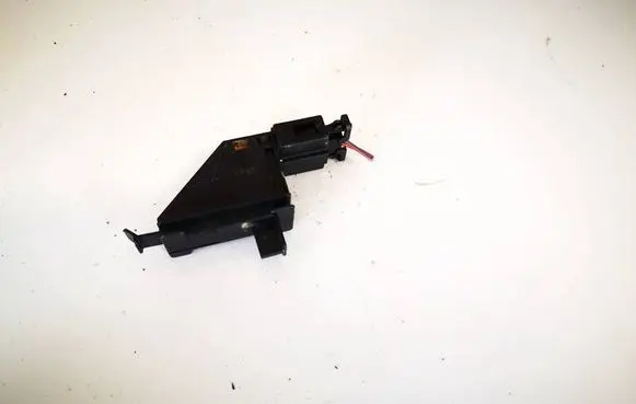Volkswagen Golf V Sensor 1k0947561