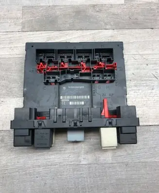 Volkswagen Touran II Comfort/convenience module 3C0937049E H37S1002 F005V00526