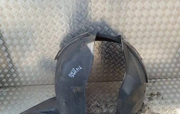 Volkswagen Tiguan Front wheel arch liner splash guards 