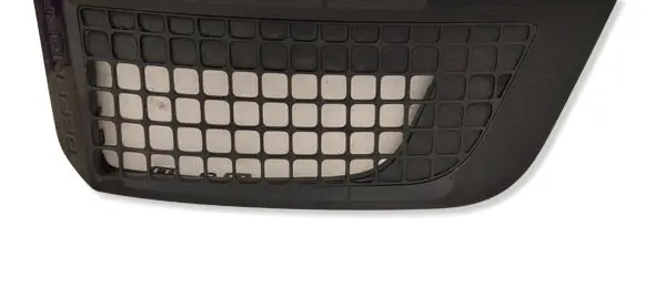 Land Rover Defender Fender grill N8B2280B11BA