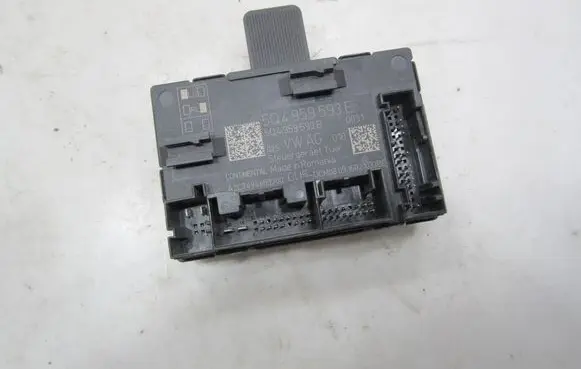 Skoda Octavia Mk3 (5E) Door control unit/module 5Q4959593E 5Q4959593B 5Q4959593