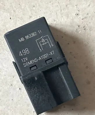 Volvo S40, V40 Other relay MB953382 A1001X7