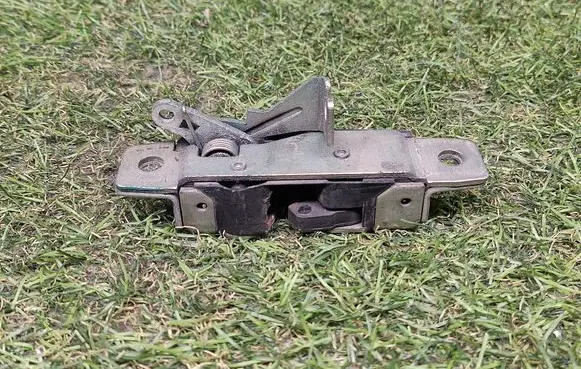 Mercedes-Benz Sprinter W906 Sliding door lock A9067300435