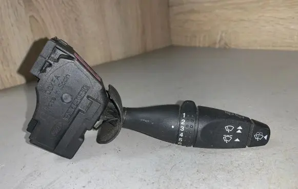 Ford Mondeo Mk III Wiper control stalk 1S7117A533DD
