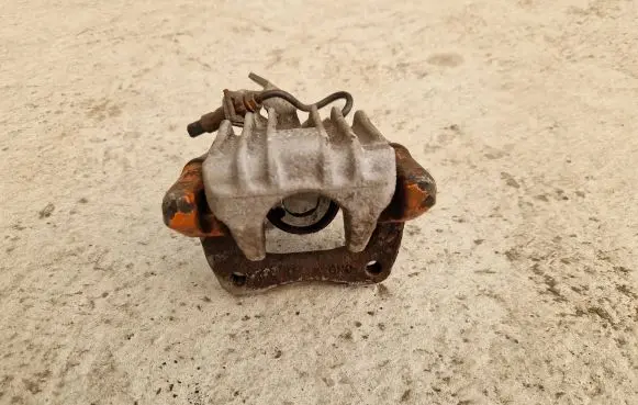 Volkswagen Scirocco Rear brake caliper