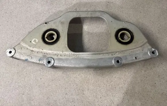 Mercedes-Benz GLC AMG Rear differential/diff mount bracket A2053522301