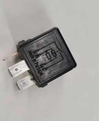 Volvo S40, V40 Other relay MB953381 V23134B52X240 EH0234