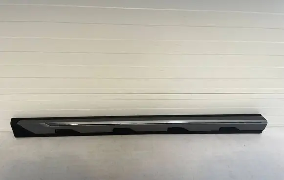 BMW X3 G01 Front door trim (molding) 7442793
