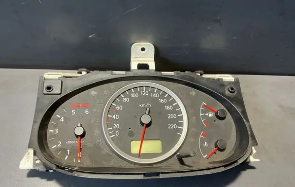 Nissan Almera Tino Engine control unit/module 3900574