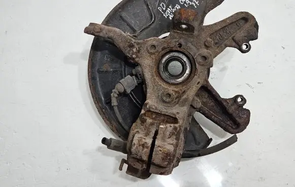 Seat Leon (1P) Front wheel hub
