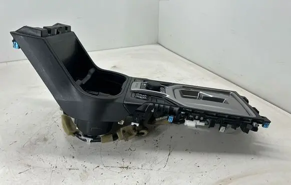 Subaru Forester SK Gear shifter surround trim plastic 92121SJ580 81870SJ200