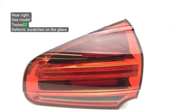 Tailgate rear/tail lights