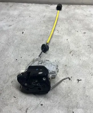 Audi A6 S6 C6 4F Rear door lock 