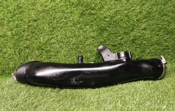BMW 5 F10 F11 Air intake hose/pipe 7583726 1371758372607 23557610