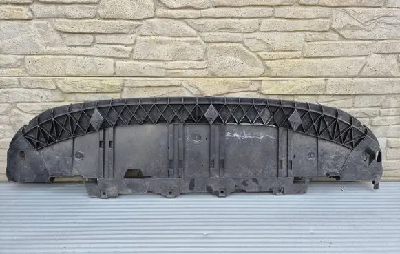 Renault Kangoo II Front bumper skid plate/under tray 622358108R 201845X