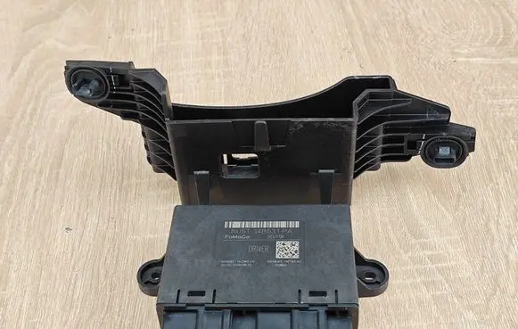 Volkswagen Amarok II Door control unit/module NU5T14B531PA