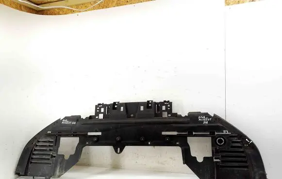 Peugeot 508 II Front bumper skid plate/under tray 9675692880