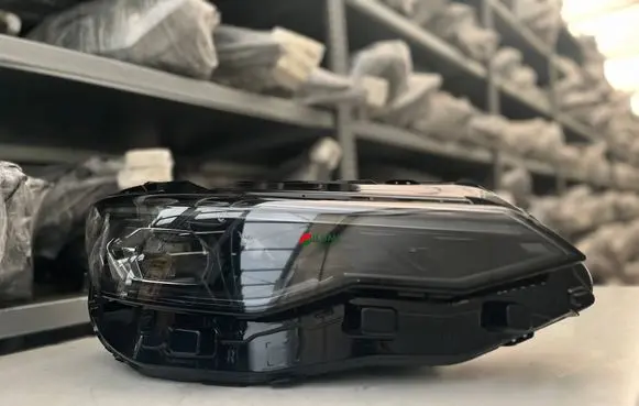 Volkswagen Golf VIII Headlight/headlamp 5H1941060C