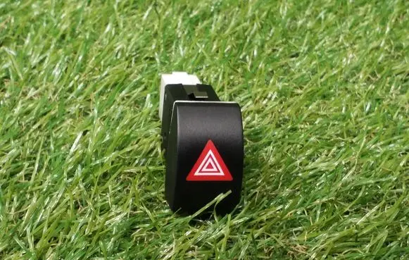 Skoda Octavia Mk2 (1Z) Hazard light switch 1Z0953235B