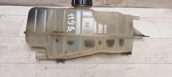 Nissan Note (E11) Coolant expansion tank/reservoir 