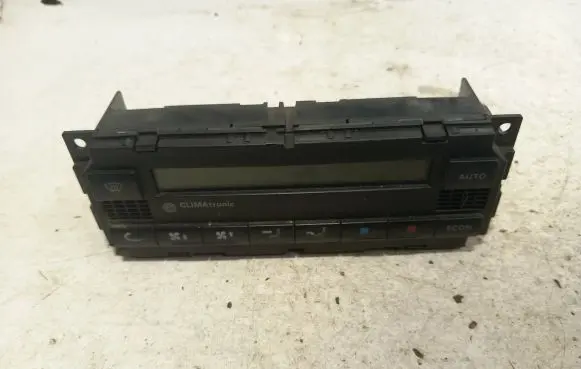 Volkswagen Golf IV Climate control unit