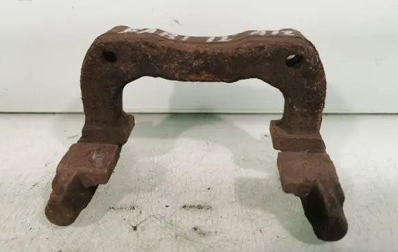 Skoda Fabia Mk2 (5J) Brake caliper pad carrier rear 