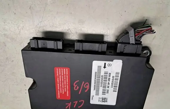 Mercedes-Benz CLK A209 C209 Other control units/modules 2098204526