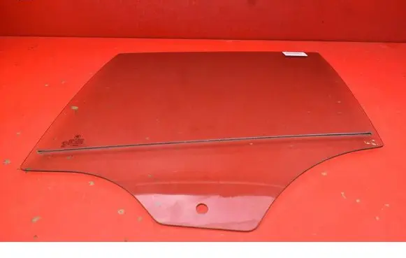BMW X3 E83 Rear door window glass 