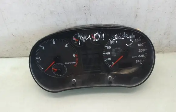 Speedometer (instrument cluster)