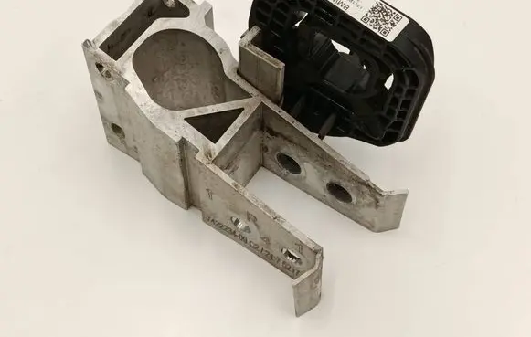 BMW 3 G20 G21 Radiator support slam panel bracket 9895624 7422234 4015719G