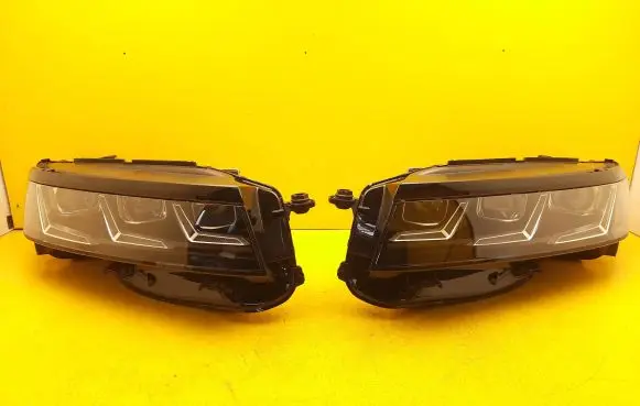 Volkswagen Touareg III Headlight/headlamp 761941081B 761941082B